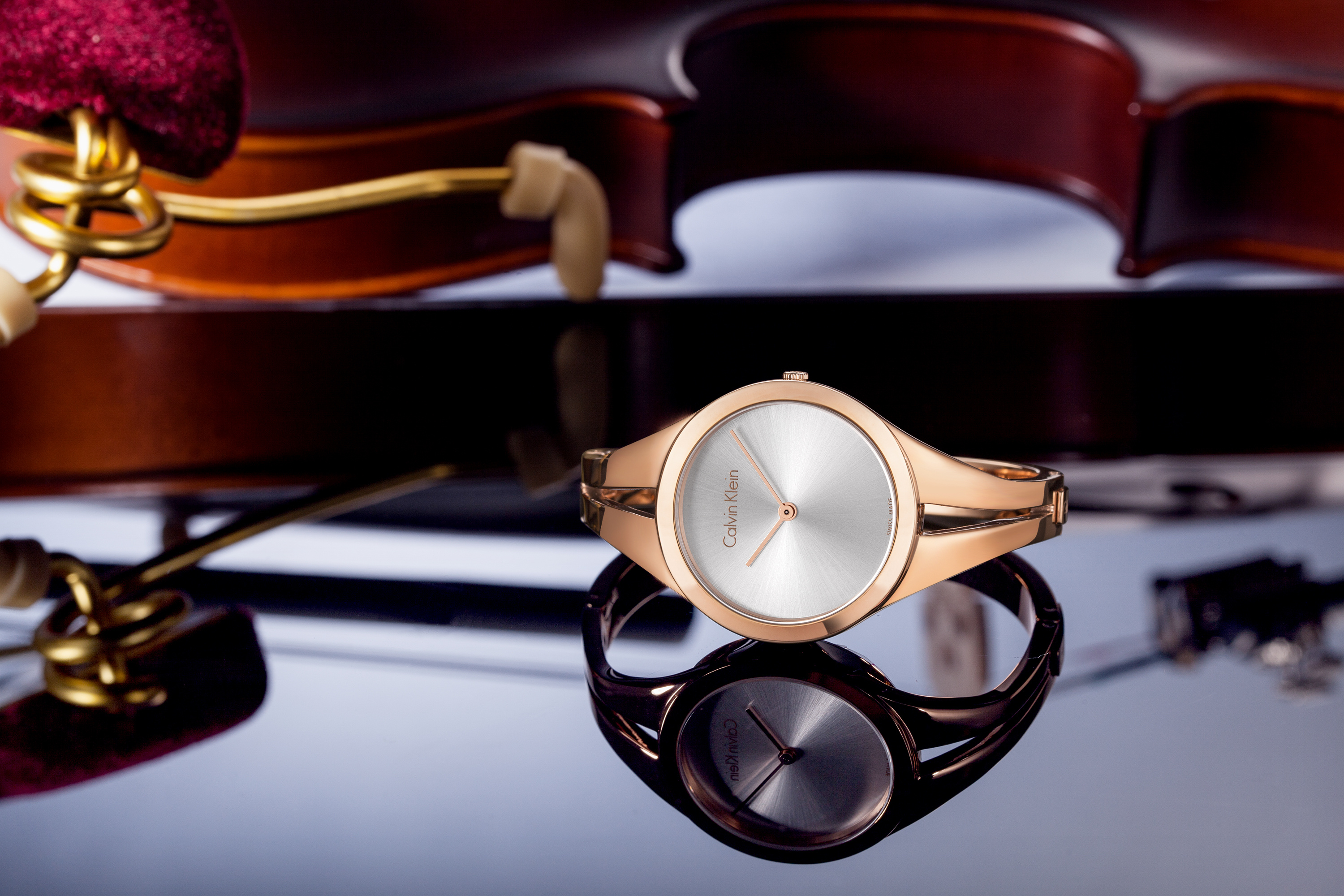 遺忘的2277 捕捉CK手表的時光印記